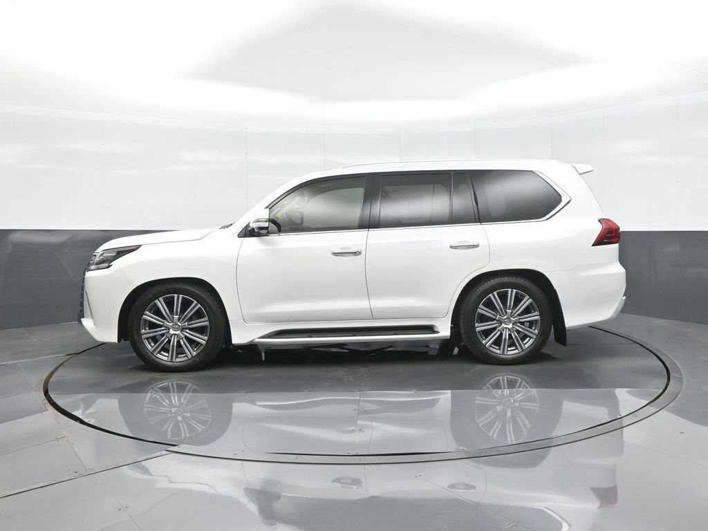 Used 2017 Lexus LX 570 4WD w/ Luxury Package image 4