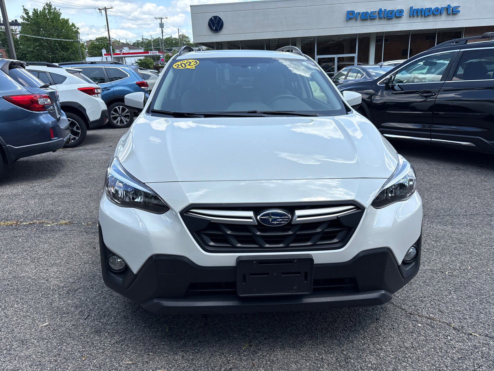 Used 2023 Subaru Crosstrek 2.0i Premium AWD/4WD image 2