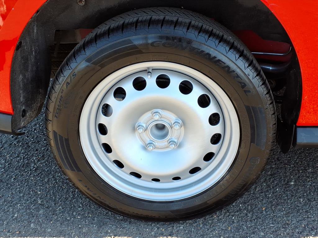 Used 2022 Ford Transit Connect XLT image 9