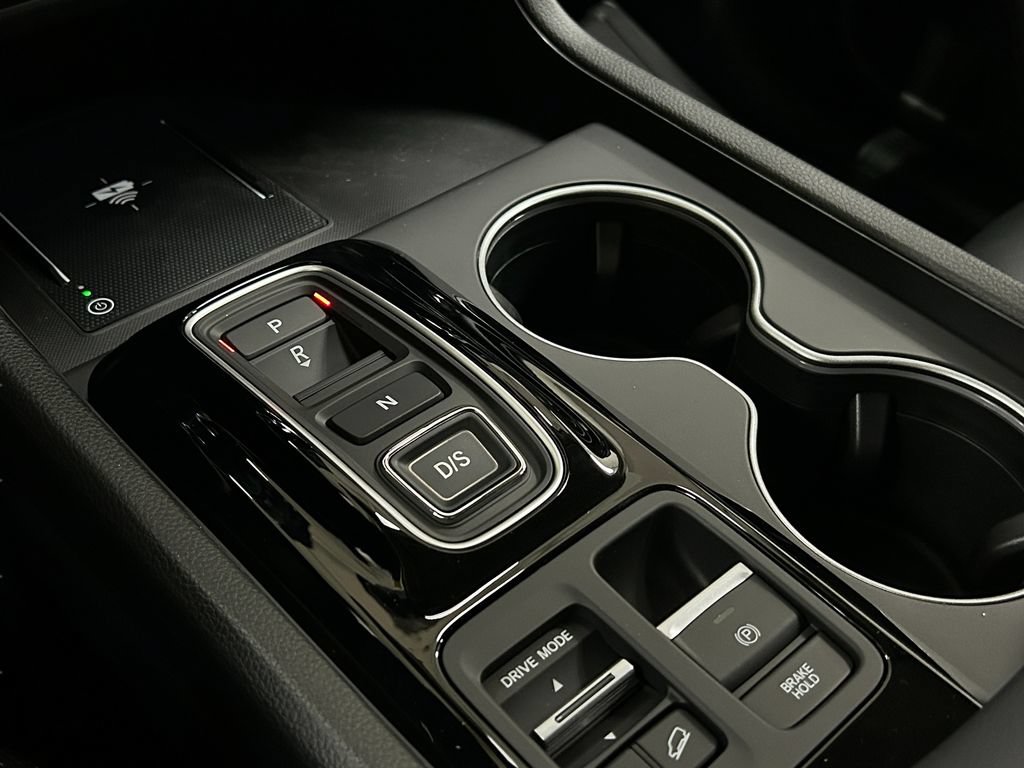 Used 2025 Honda Pilot Touring image 21