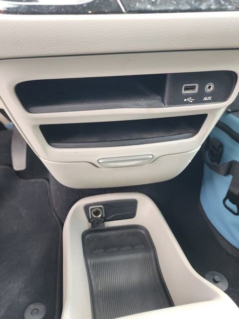 Used 2018 Chrysler Pacifica LX image 23