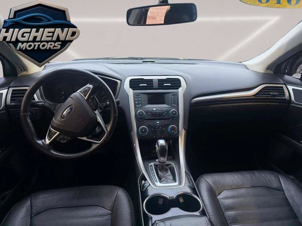 Used 2016 Ford Fusion SE w/ Equipment Group 202A FWD image 18