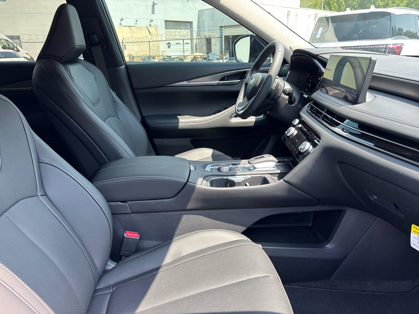 New 2027 INFINITI QX60 Luxe w/ Cargo Package FWD image 41