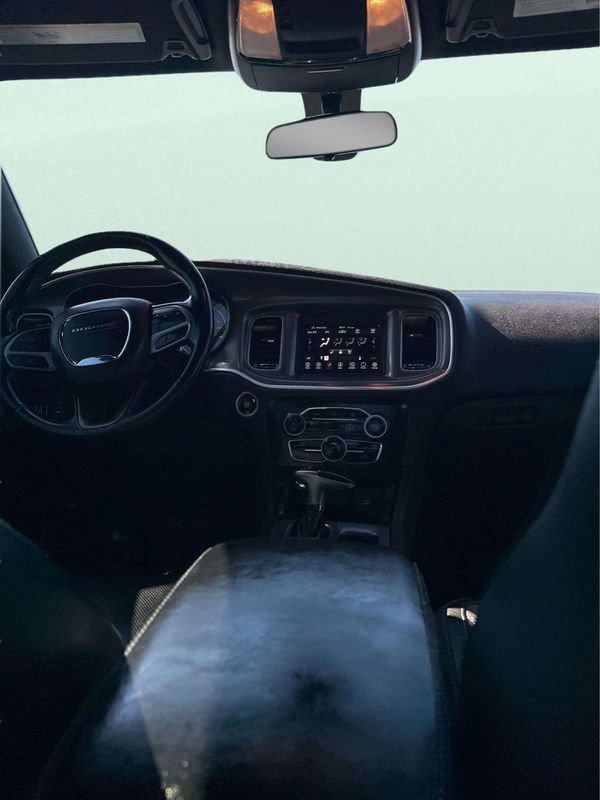 Used 2020 Dodge Charger SXT w/ Leather Interior Group RWD image 9