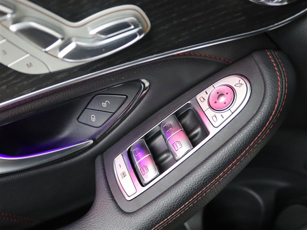 Used 2020 Mercedes-Benz GLC 43 AMG 4MATIC image 32