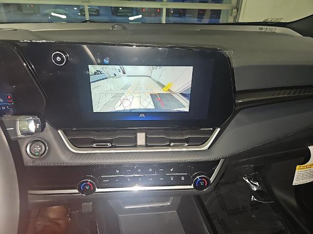 New 2026 Chevrolet Equinox LT w/ Convenience Package II image 15