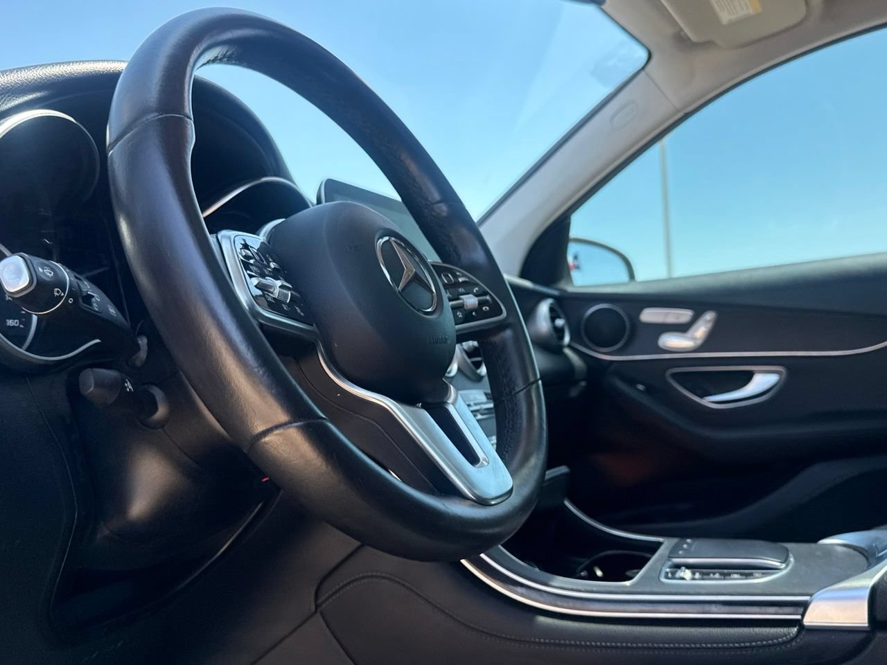 Used 2021 Mercedes-Benz GLC 300 image 40