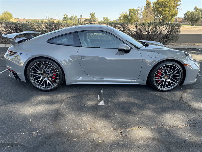 Used 2024 Porsche 911 Carrera 4S w/ Premium Package AWD/4WD image 29