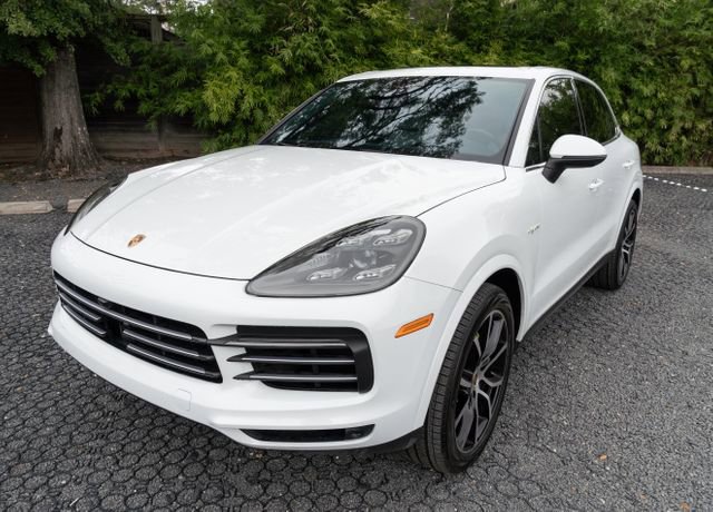 Used 2021 Porsche Cayenne E-Hybrid image 1