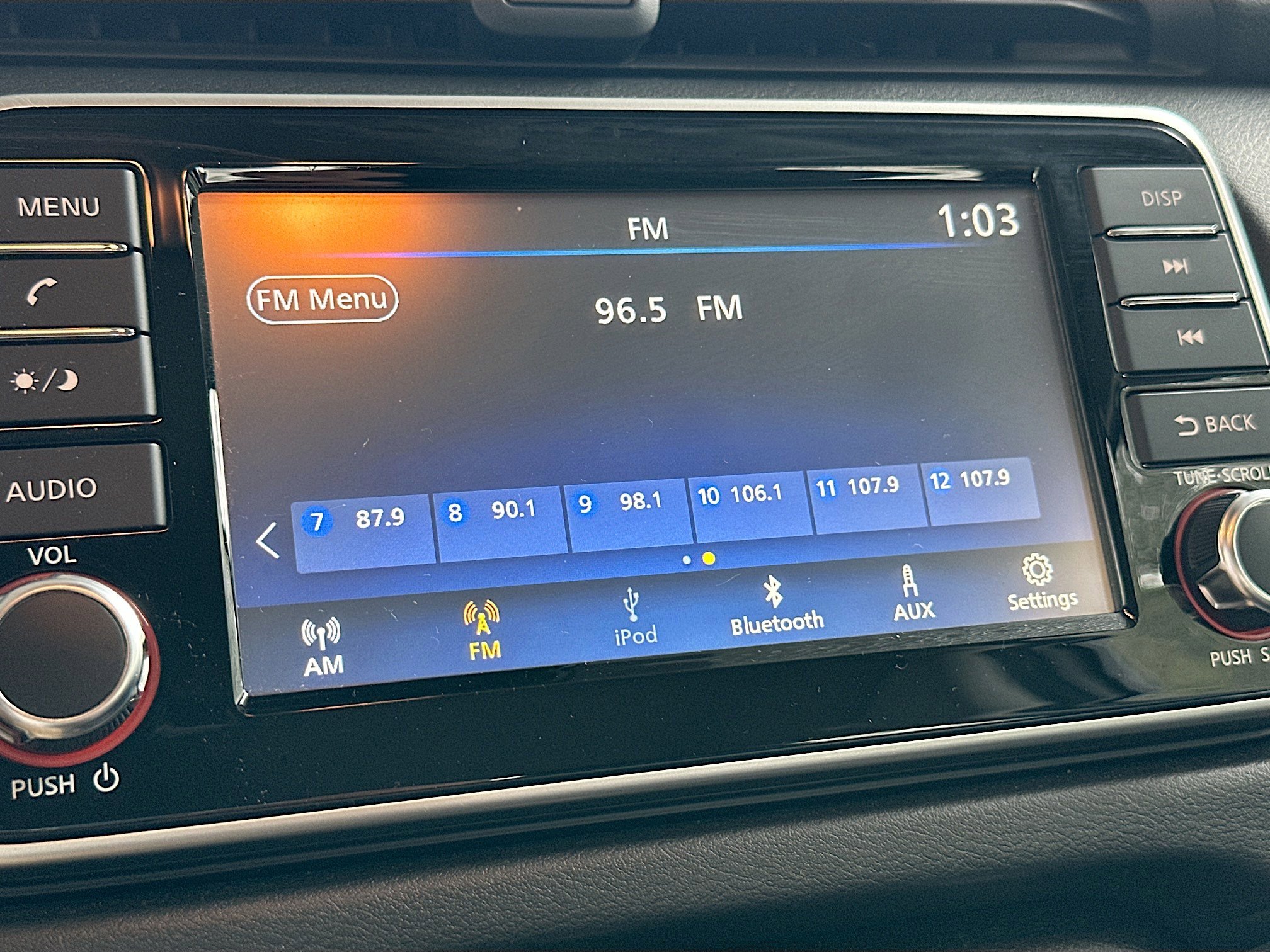 Used 2022 Nissan Versa S image 14