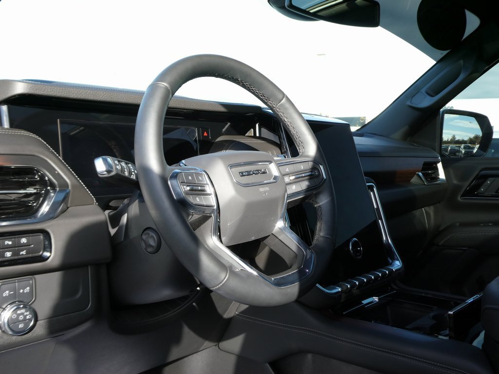 Certified 2025 GMC Yukon Denali image 31