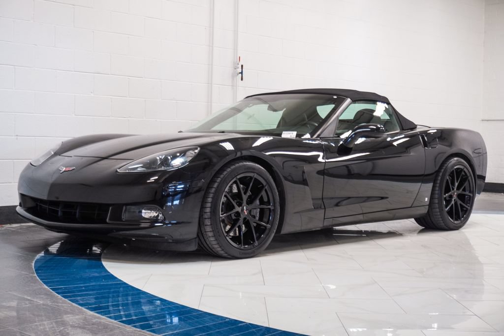 Used 2008 Chevrolet Corvette Convertible w/ Preferred Equipment Group RWD image 4