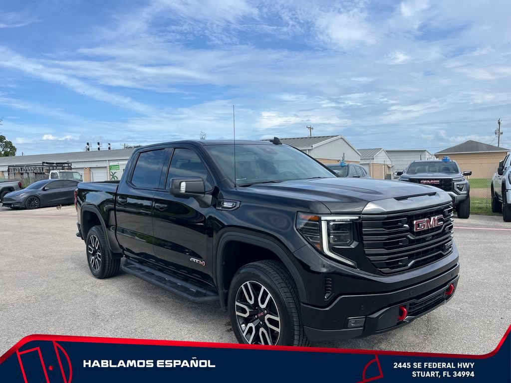 Used 2023 GMC Sierra 1500 AT4 w/ AT4 Premium Package AWD/4WD image 2
