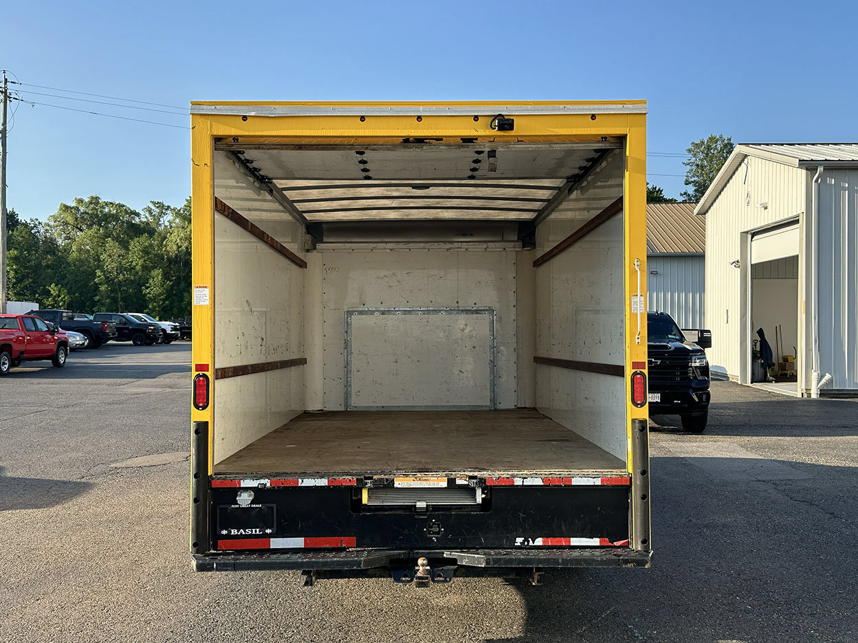 Used 2022 Ford E-350 and Econoline 350 Super Duty RWD image 9