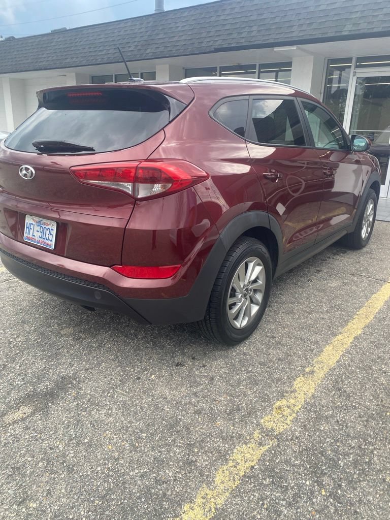 Used 2016 Hyundai Tucson SE w/ Option Group 02 FWD image 3