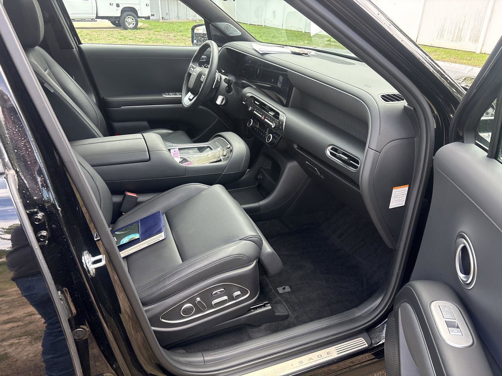 Used 2026 Hyundai Palisade Calligraphy AWD/4WD image 15