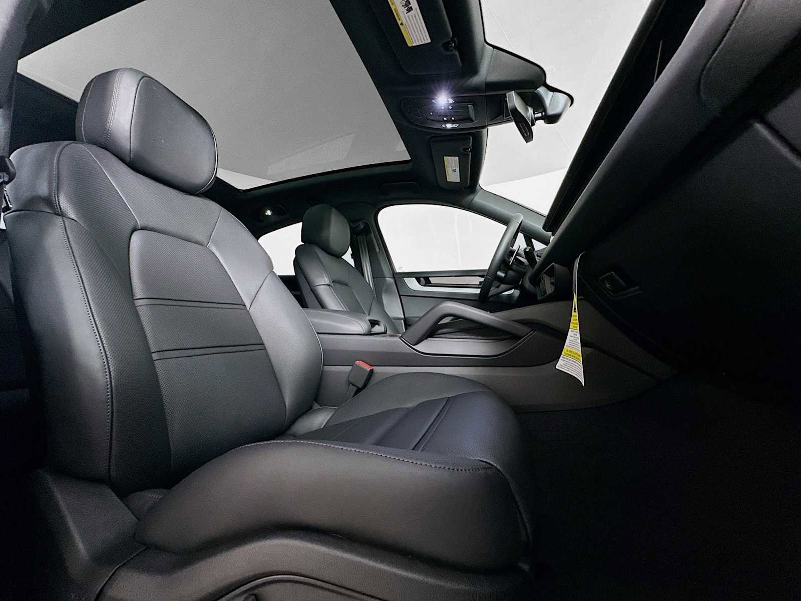 New 2026 Porsche Cayenne Coupe image 28