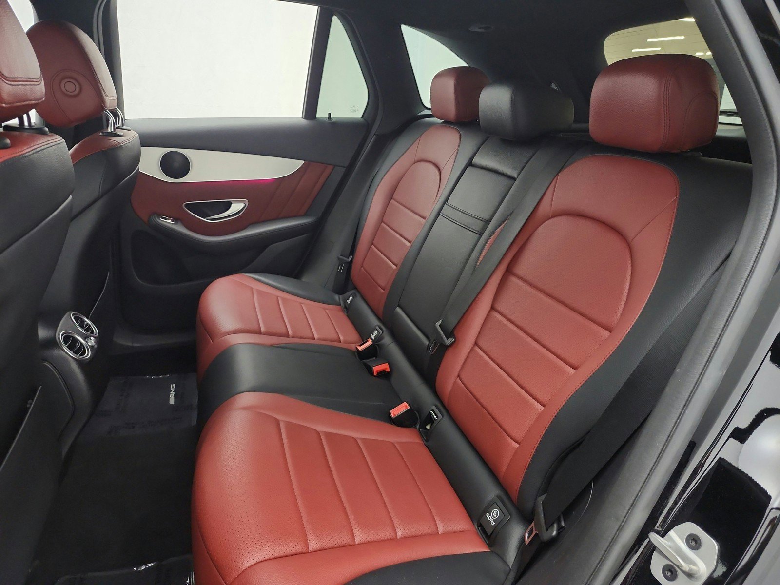 Used 2022 Mercedes-Benz GLC 300 image 30