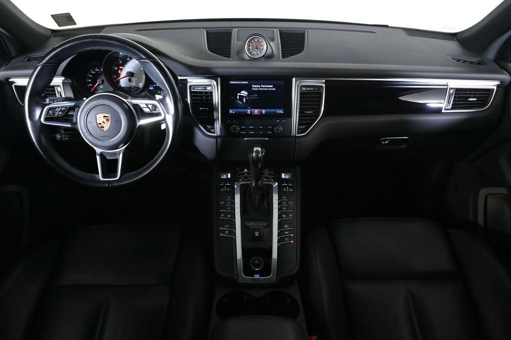 Certified 2018 Porsche Macan S AWD/4WD image 11