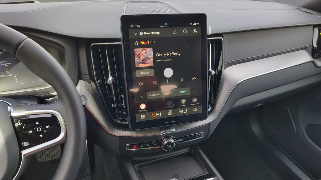 New 2026 Volvo XC60 B5 Ultra w/ Protection Package Premier image 20