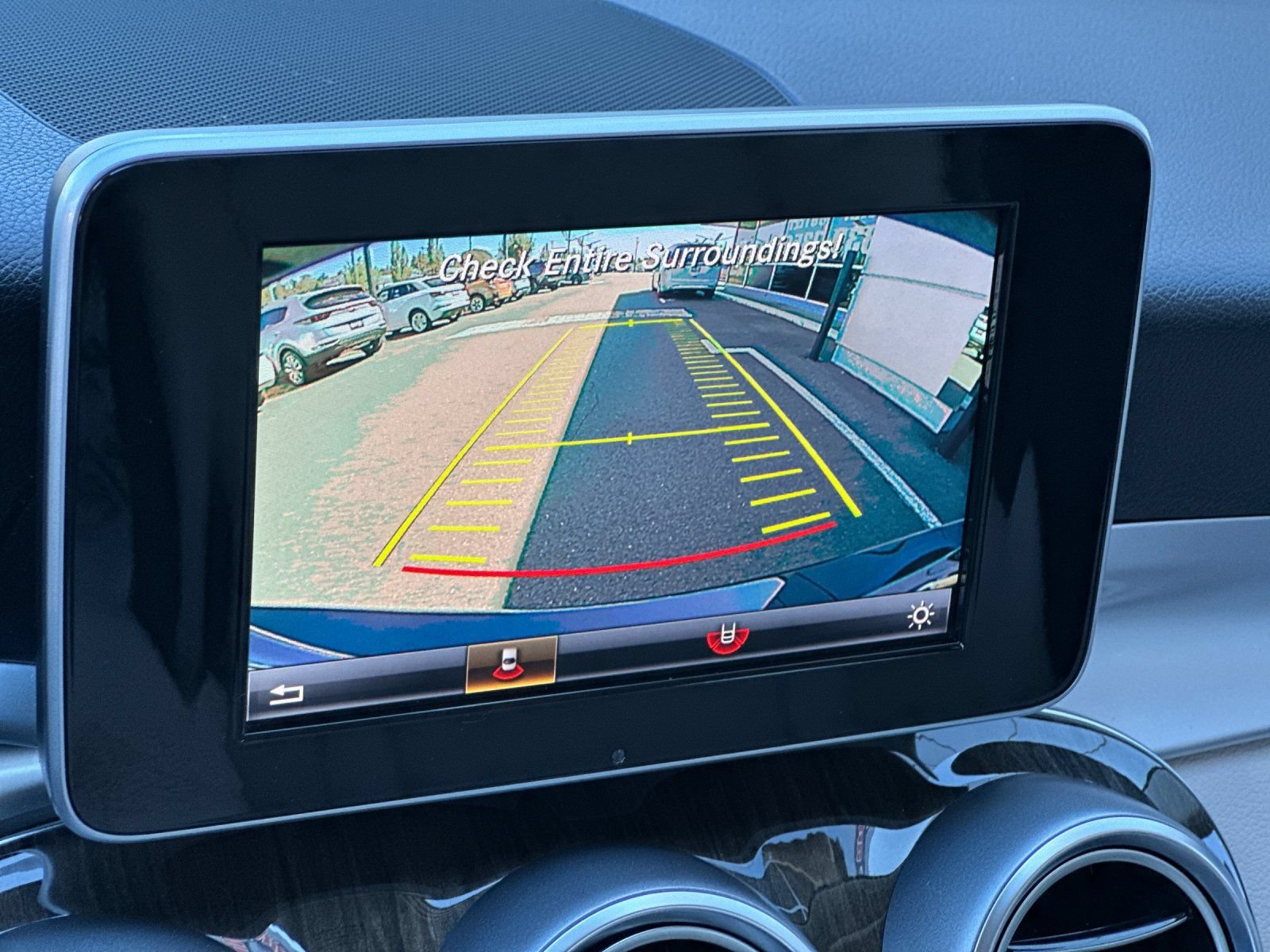 Used 2016 Mercedes-Benz C 300 4MATIC Sedan image 18