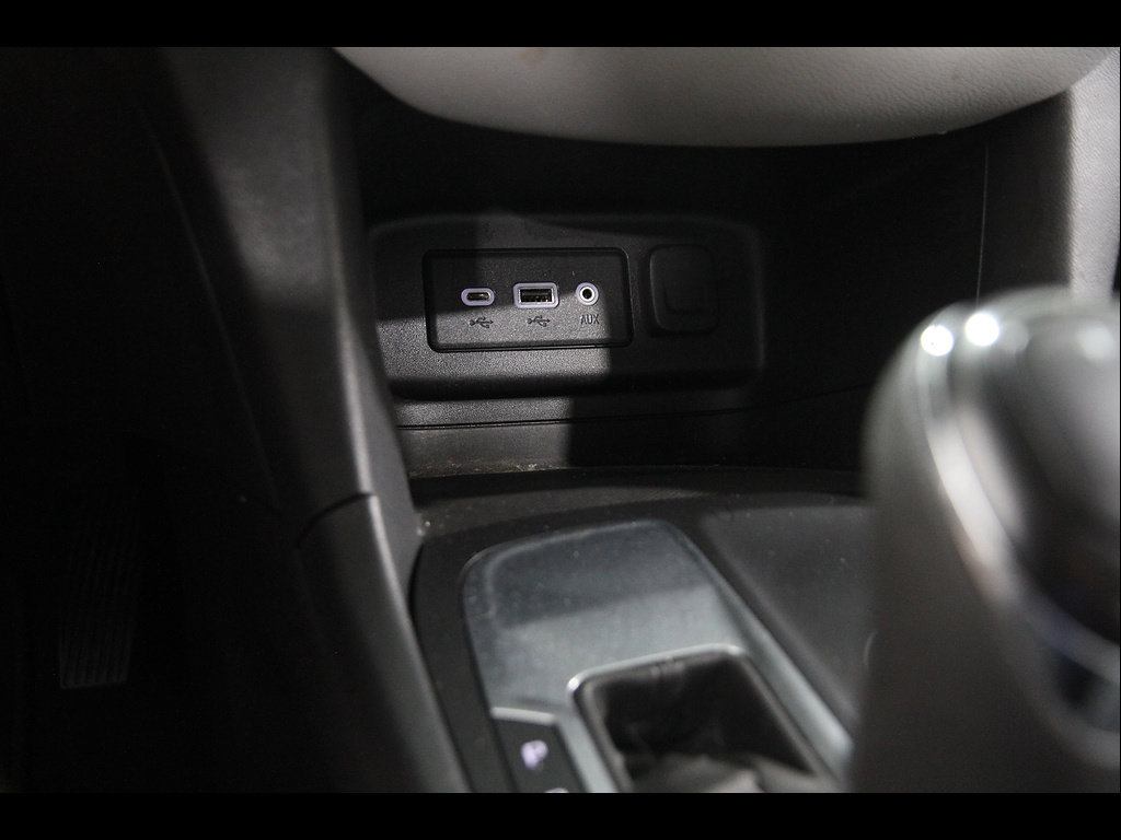 Used 2020 Chevrolet Equinox LS FWD image 14