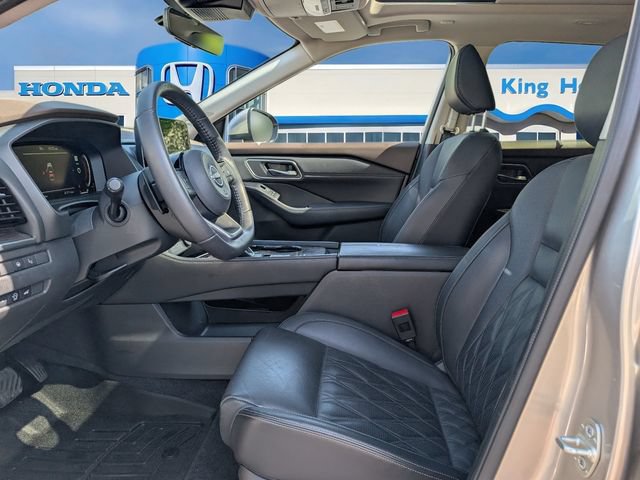 Used 2023 Nissan Rogue Platinum w/ Platinum Premium Package FWD image 16
