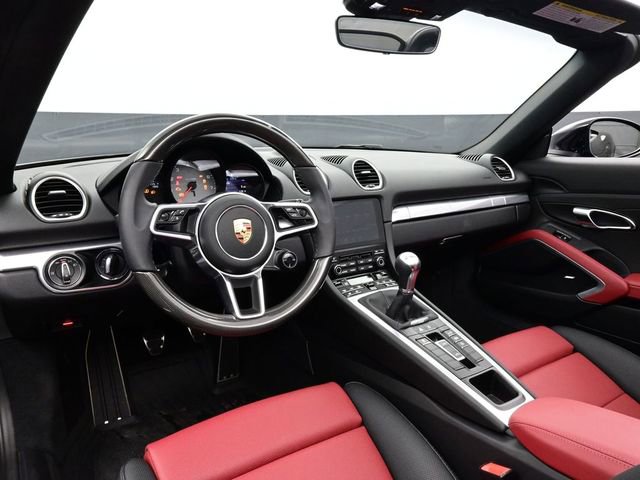 Certified 2025 Porsche 718 Boxster S RWD image 4