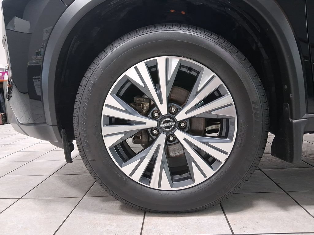 Used 2023 Nissan Rogue SV AWD/4WD image 38