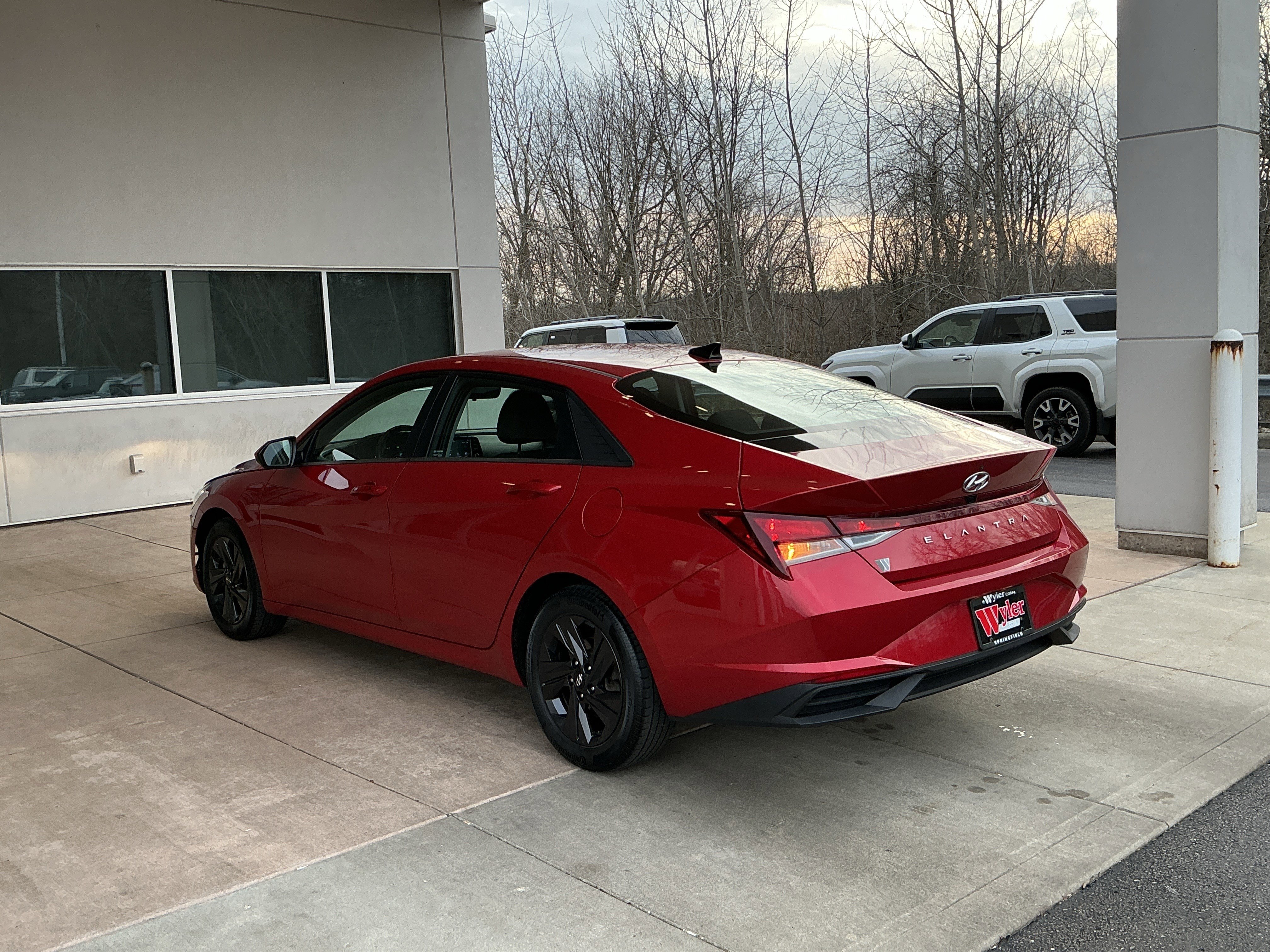 Used 2022 Hyundai Elantra SEL w/ Convenience Package image 20