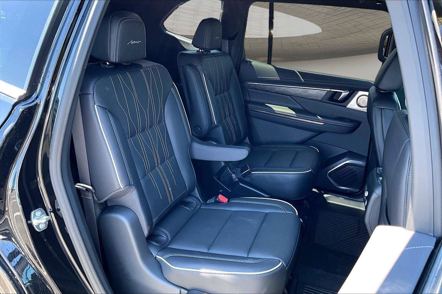 New 2026 Buick Enclave Avenir w/ Super Cruise Package FWD image 11