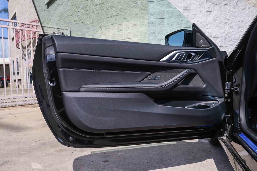 Used 2026 BMW 430i Coupe w/ M Sport Package image 22