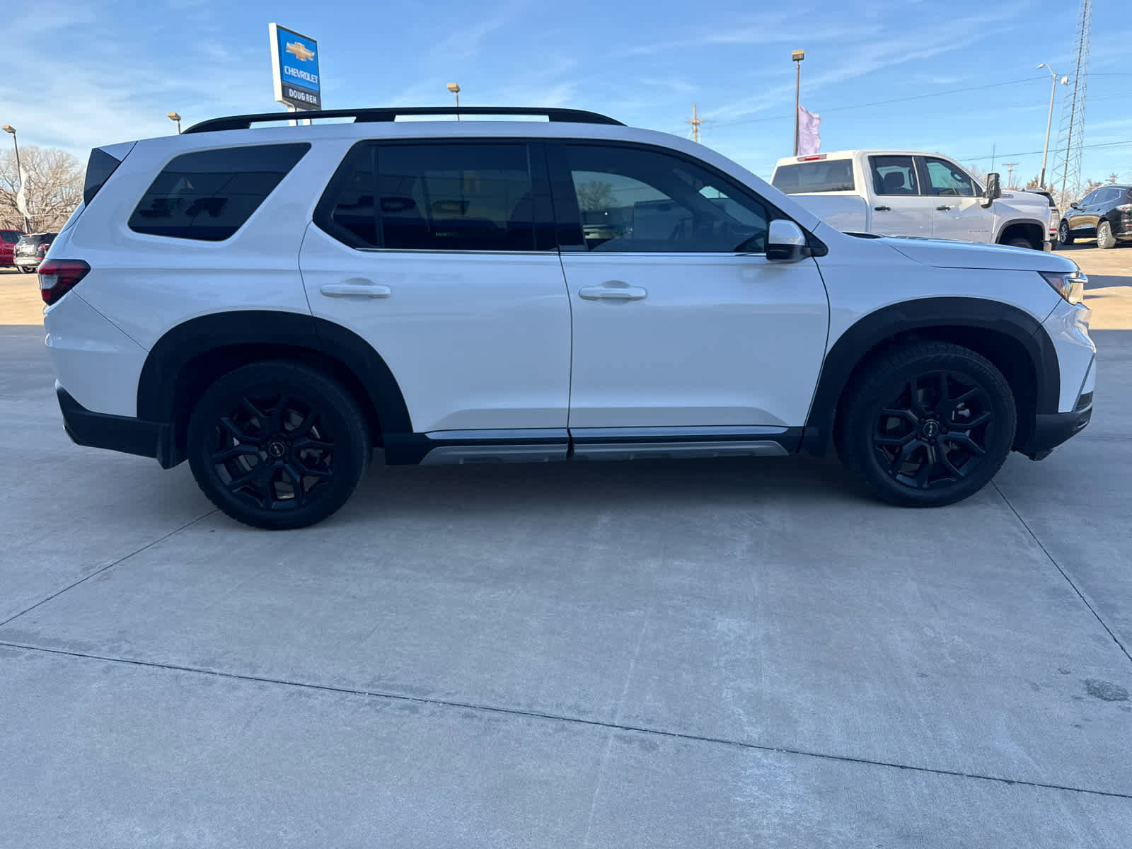 Used 2025 Honda Pilot Touring image 6