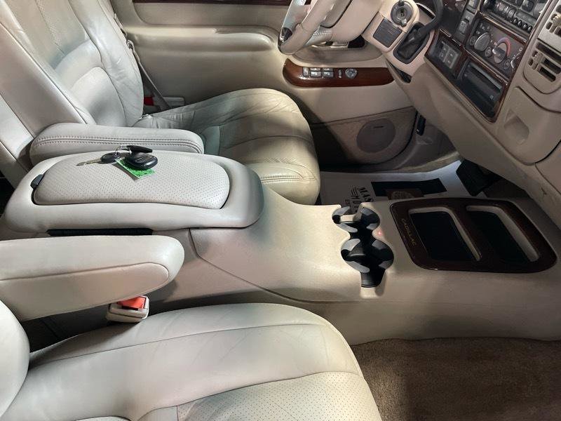 Used 1999 Cadillac Escalade 4WD image 46