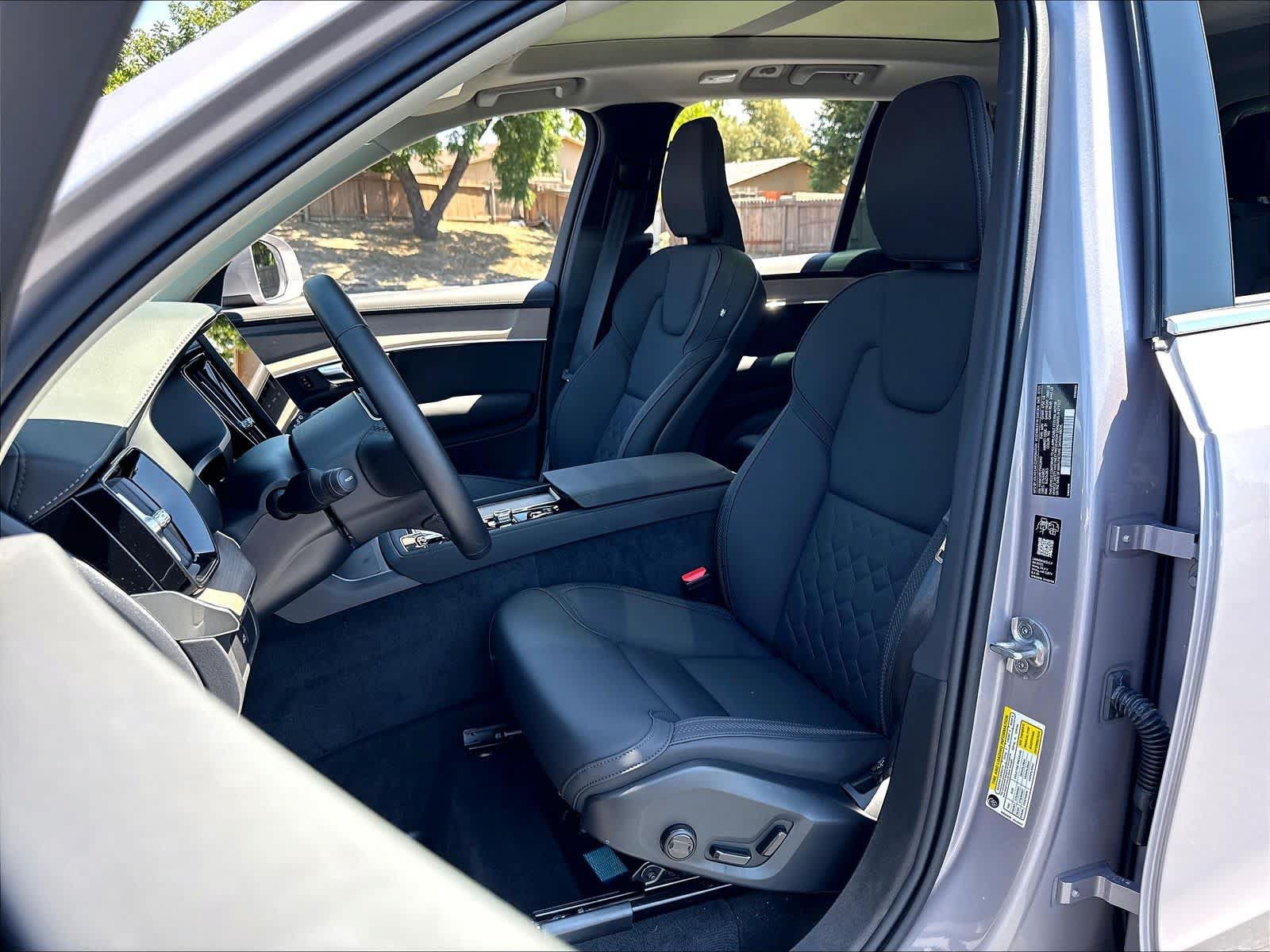 Used 2026 Volvo XC90 B5 Plus w/ Protection Package AWD/4WD image 28