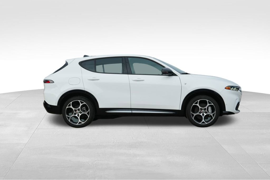 Used 2024 Alfa Romeo Tonale Ti w/ Active Assist Package image 8