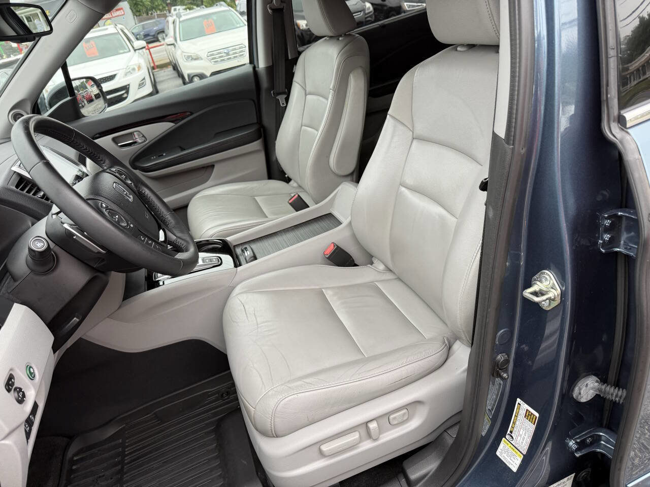 Used 2016 Honda Pilot Touring image 7