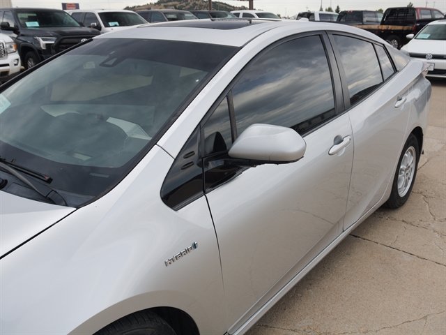 Used 2016 Toyota Prius Four w/ Advanced Technology Package FWD image 7