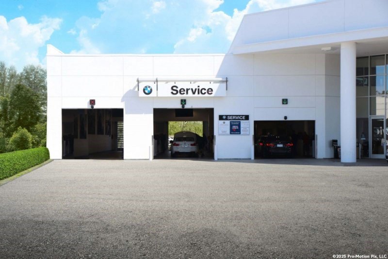 New 2025 BMW 740i image 34