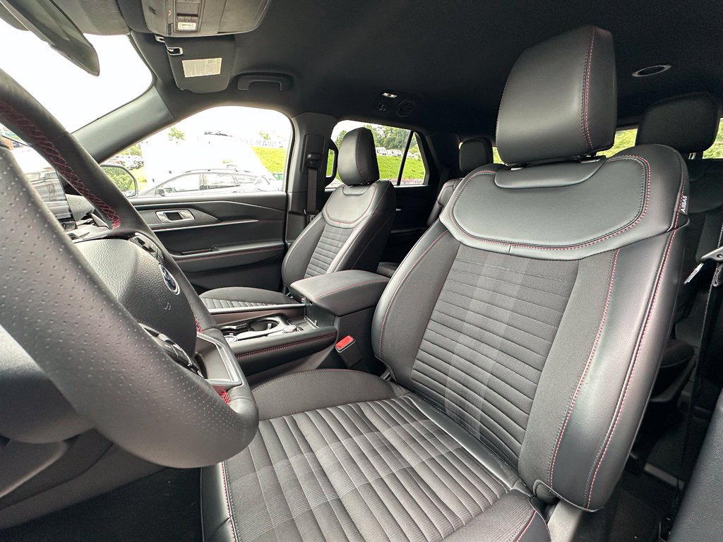 New 2026 Ford Explorer ST-Line w/ ST-Line Street Pack AWD/4WD image 17