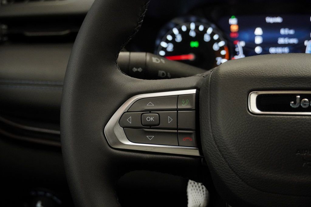 New 2026 Jeep Compass Latitude image 27