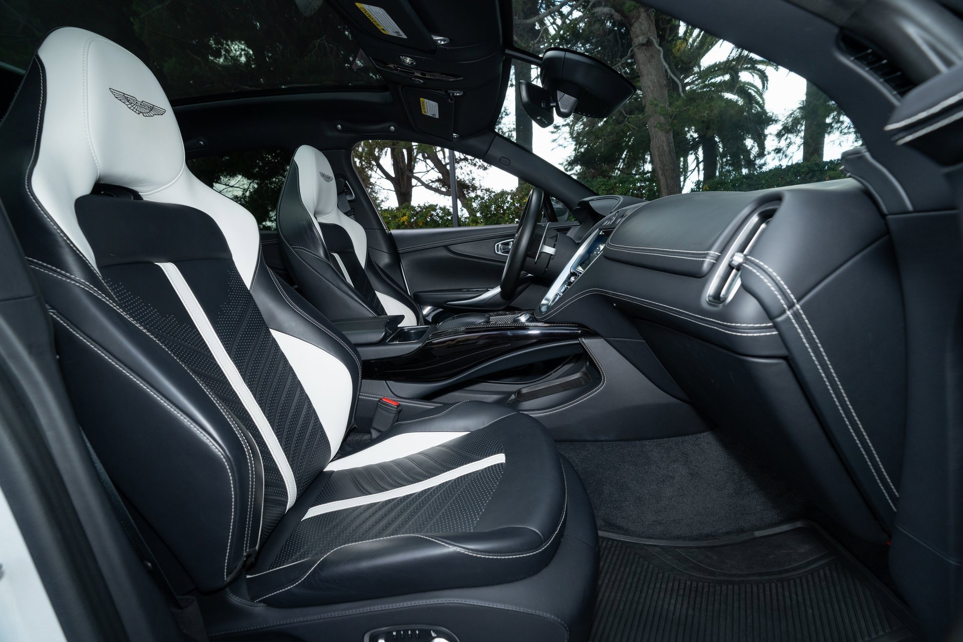 Used 2023 Aston Martin DBX 707 image 21