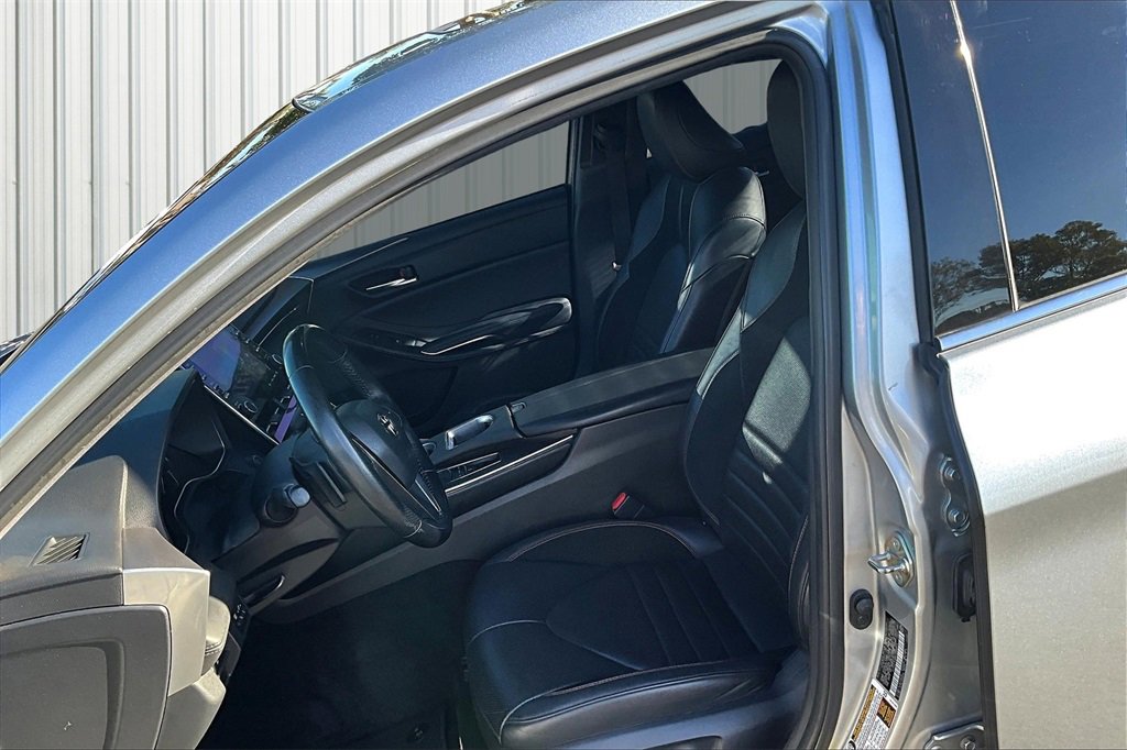 Used 2020 Toyota Avalon XSE w/ Carpet Mat Package image 16