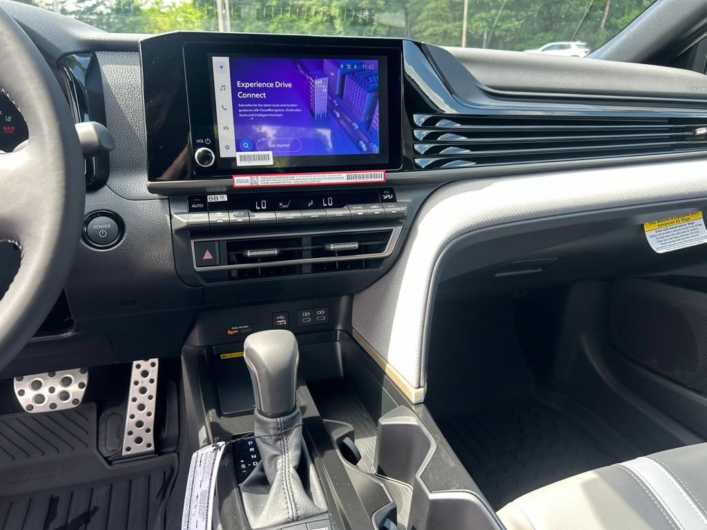 New 2026 Toyota Camry SE FWD image 17