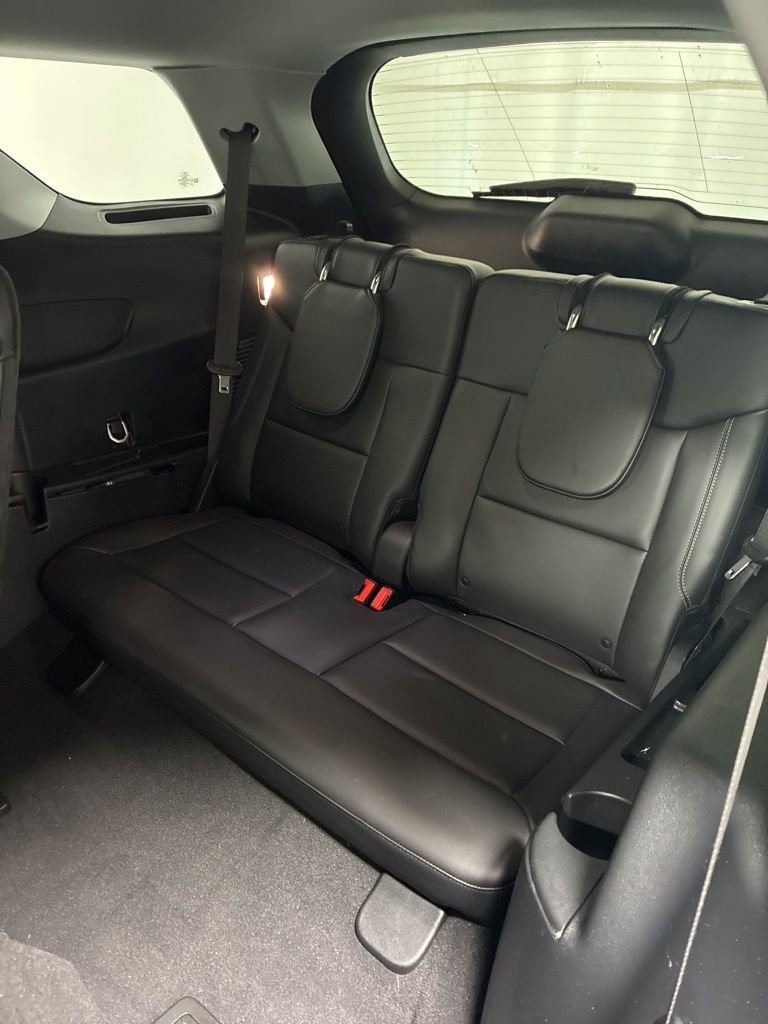 Used 2023 Ford Explorer XLT w/ Equipment Group 202A image 25