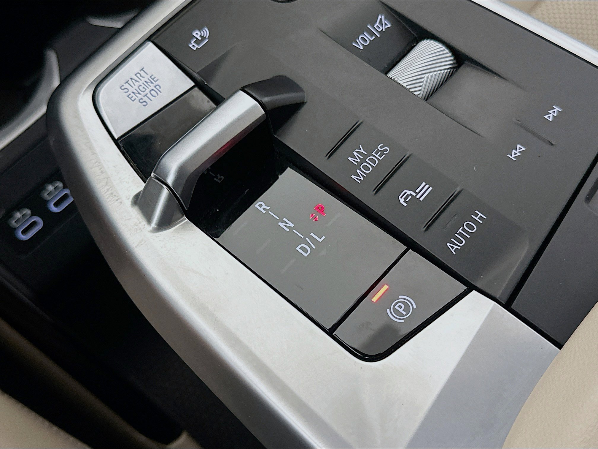 Used 2025 BMW X2 xDrive28i image 24