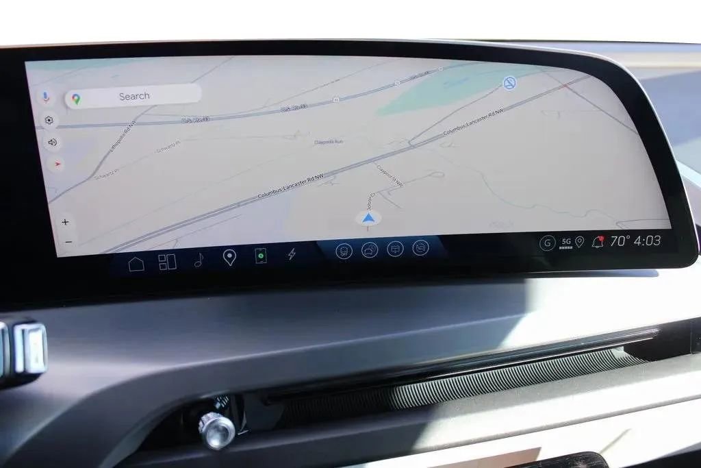 New 2026 Cadillac Vistiq Luxury image 18