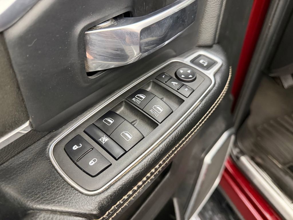 Used 2022 RAM 3500 Laramie AWD/4WD image 12
