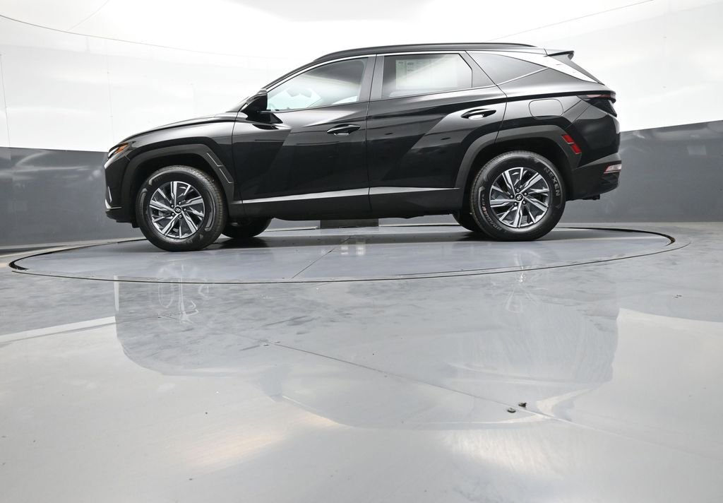 Used 2023 Hyundai Tucson Blue AWD/4WD image 32