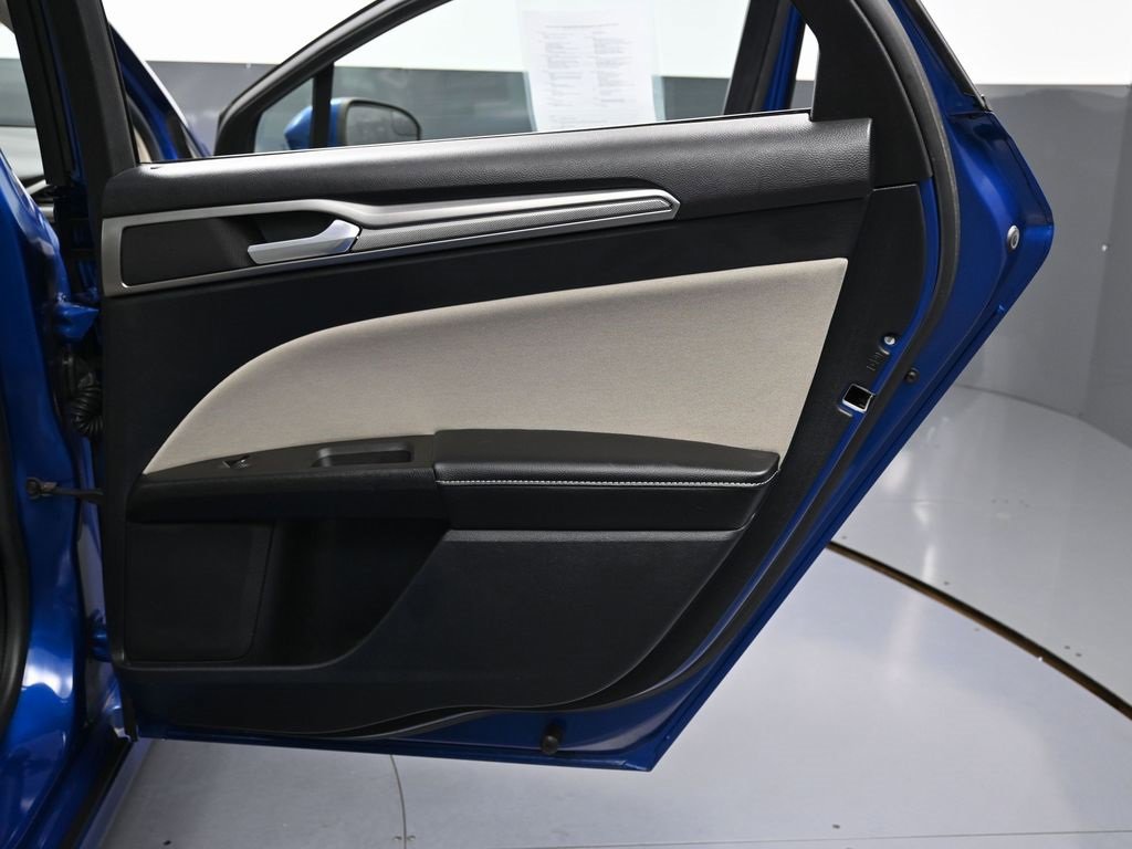 Used 2018 Ford Fusion S image 35